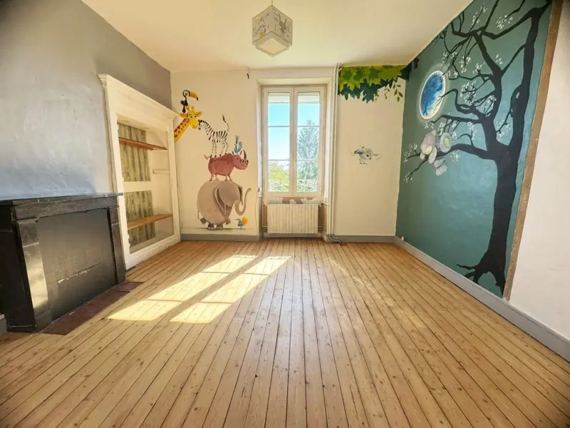 Maison de caractère, 6 chambres, dépendance et terrain arboré de 1 400 m², photo 3
