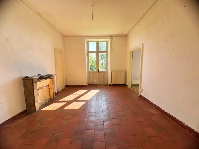 Maison de caractère, 6 chambres, dépendance et terrain arboré de 1 400 m², photo 5