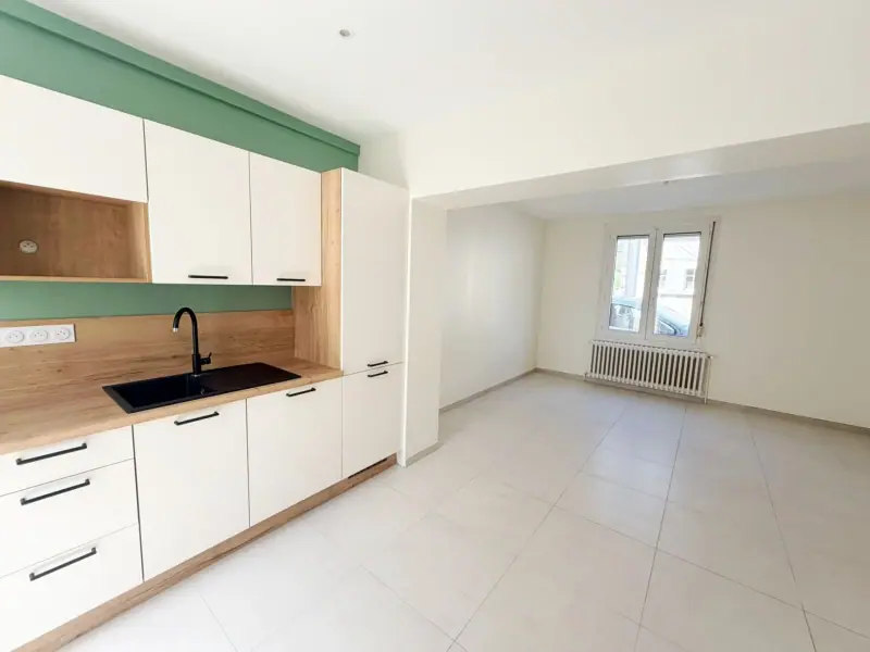 Maison entièrement rénovée, 3 chambres, jardin plein sud, Le Mans